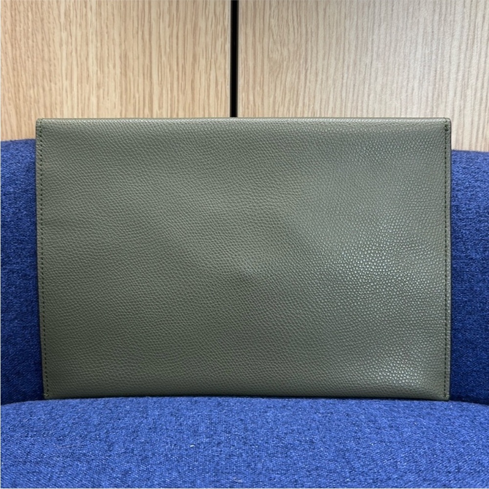 ‼️Authentic Fendi Green Envelope Clutch Pouch Bag - Picture 7 of 15